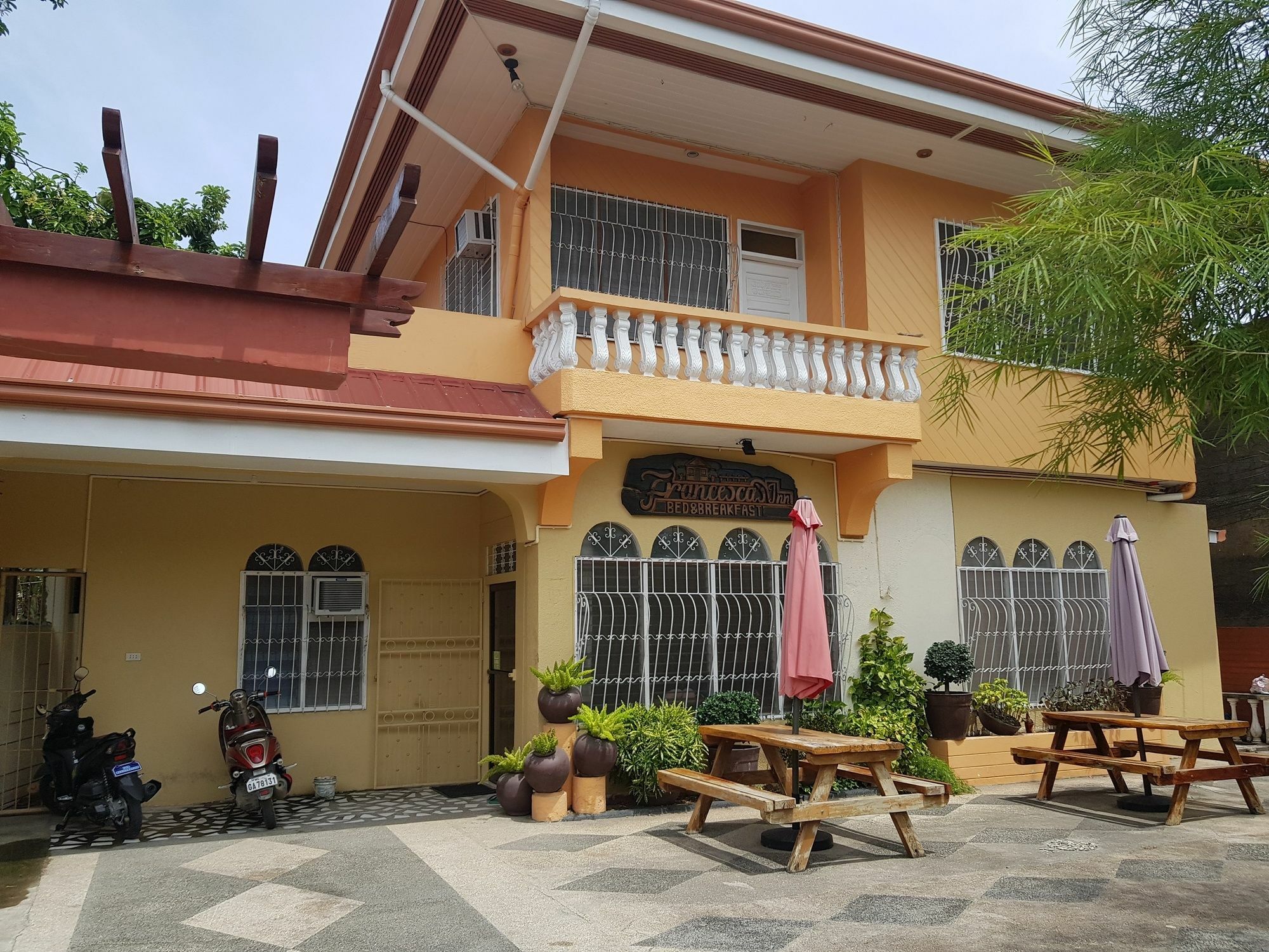 Francesca'S Inn Città di Tagbilaran Esterno foto